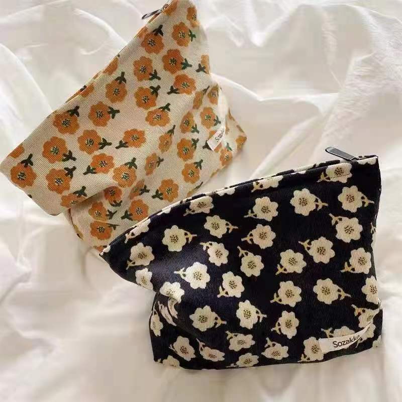 Large Capacity Cosmetic Bag