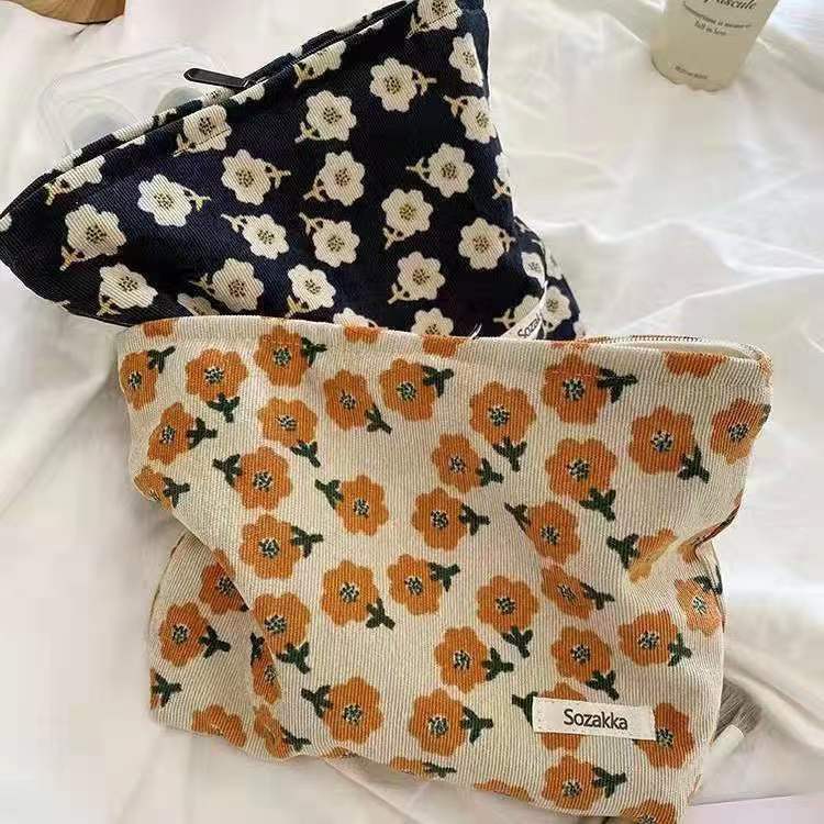 Large Capacity Cosmetic Bag